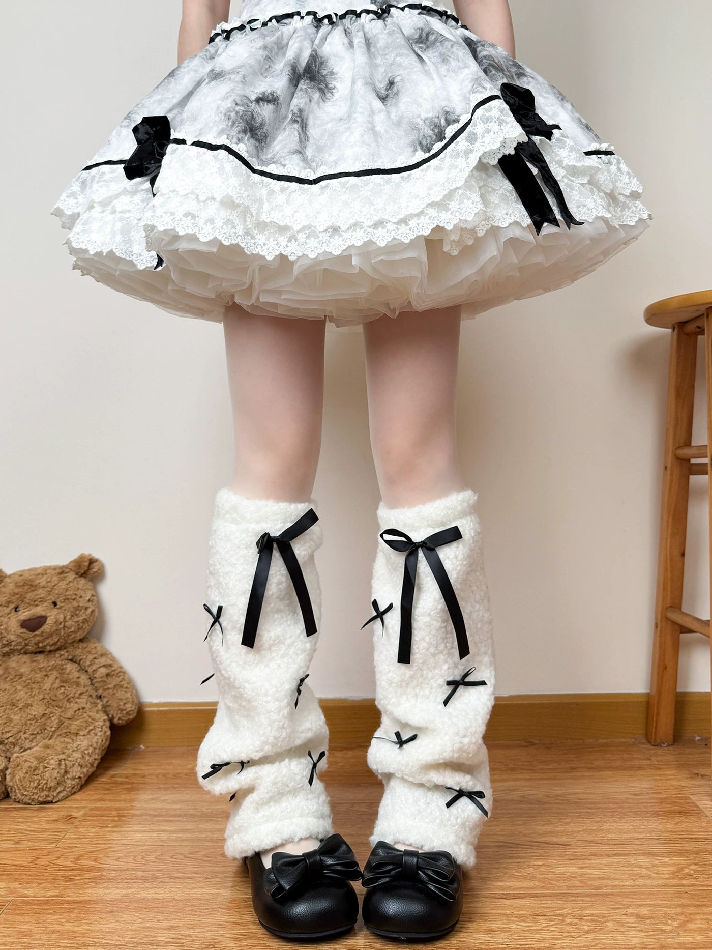 Chubby Bear Tales - Japanese Sweet - Plush Leg Warmers with Bow Ribbons