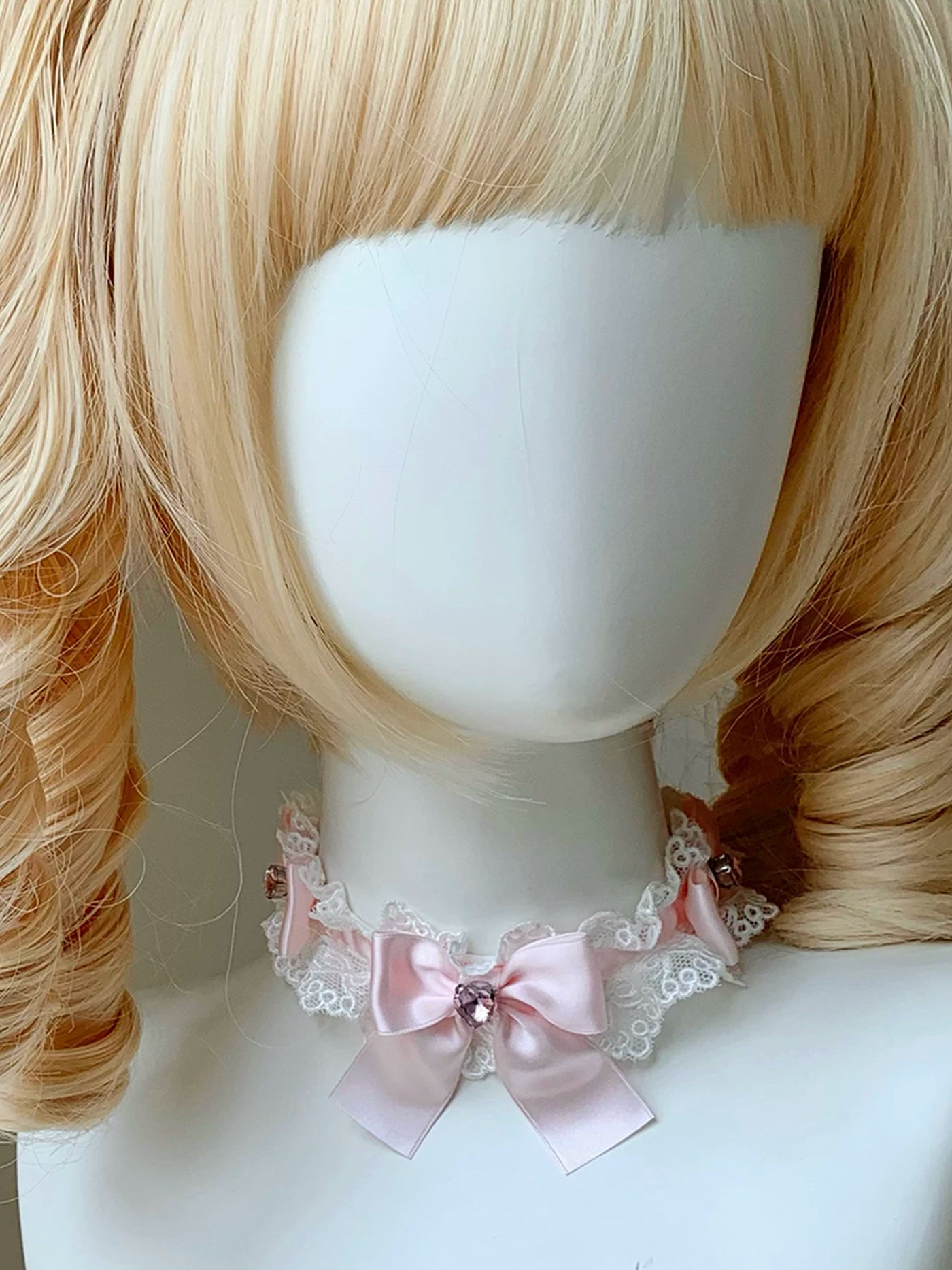 roji roji - Sweetheart Ribbon - Choker with Lace Trim and Satin Bows