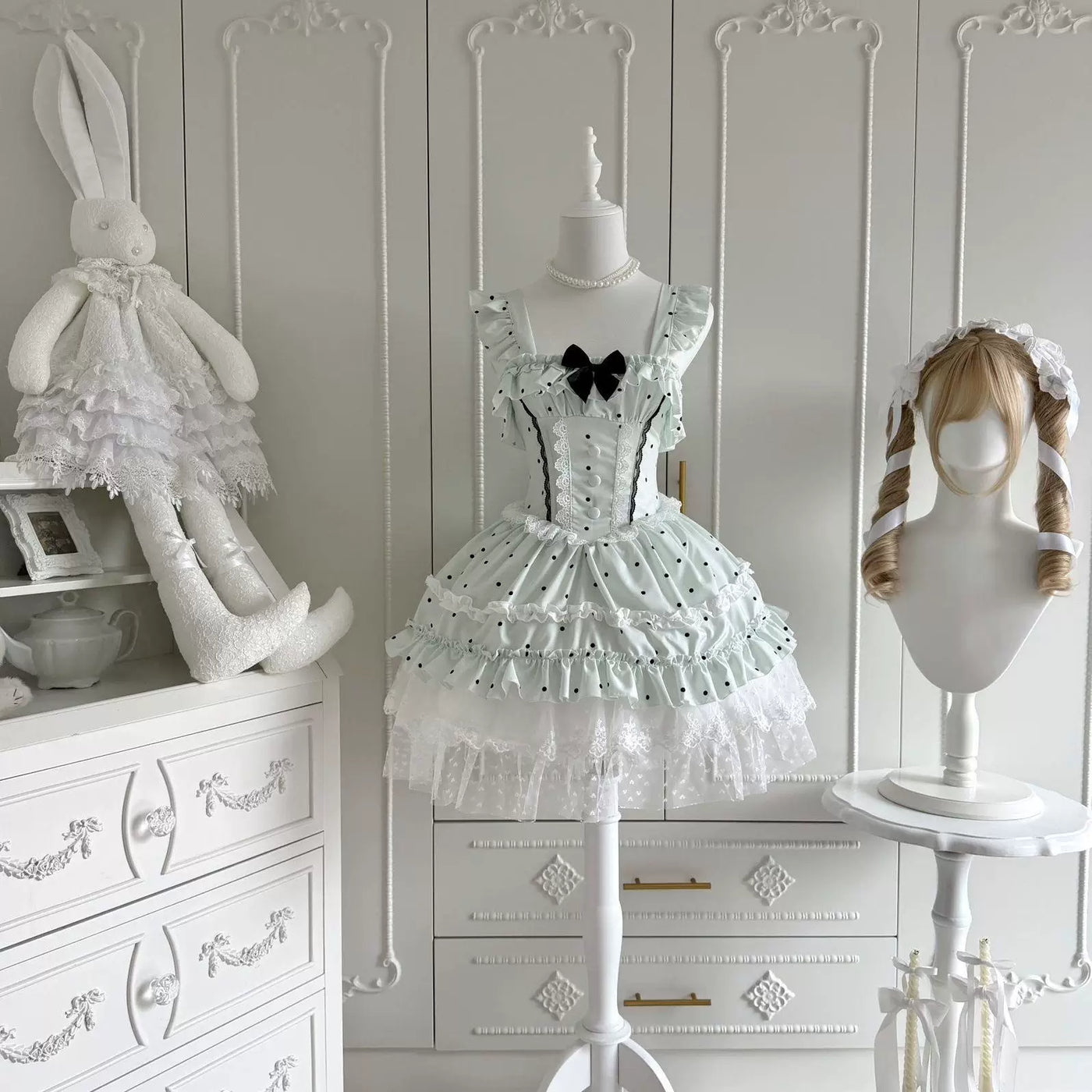 Sweetheart Dream Machine - Polka-Dot Bow - OP dress with a fitted waist