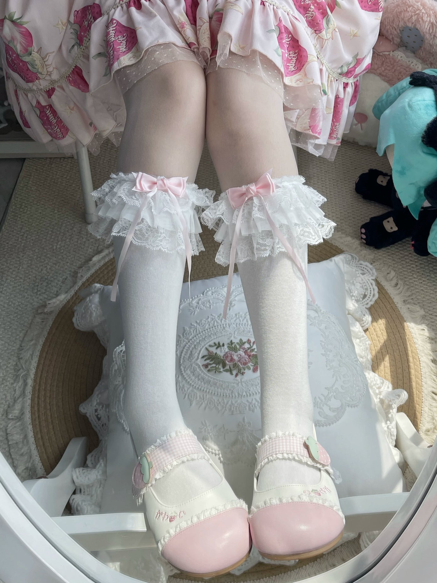 Fantasy Doll - Lace Bow - Socks & Legwear with Layered Trim