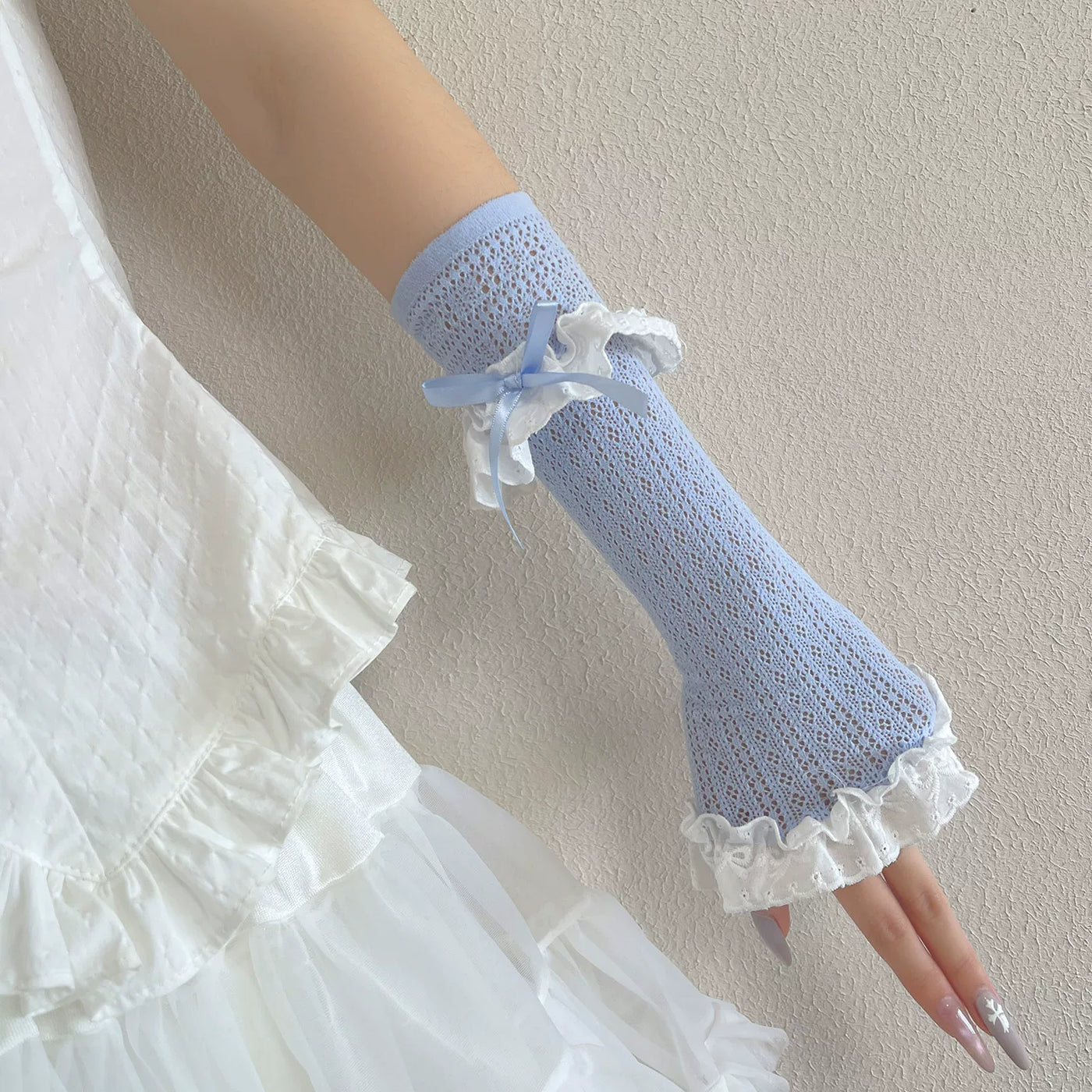 Sock Noble - Floral Lace - Lace Arm Sleeves with Bow Trim