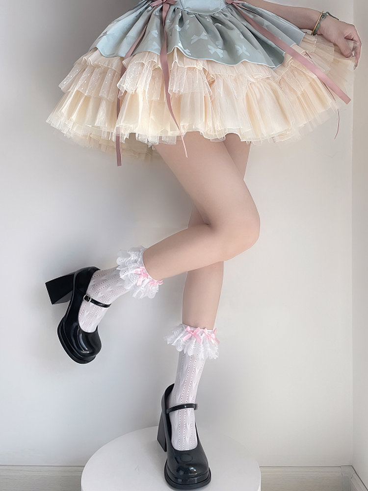 Fantasy Doll - Pearl Bow Mid-Calf - Mid-calf socks with lace edging and bow details