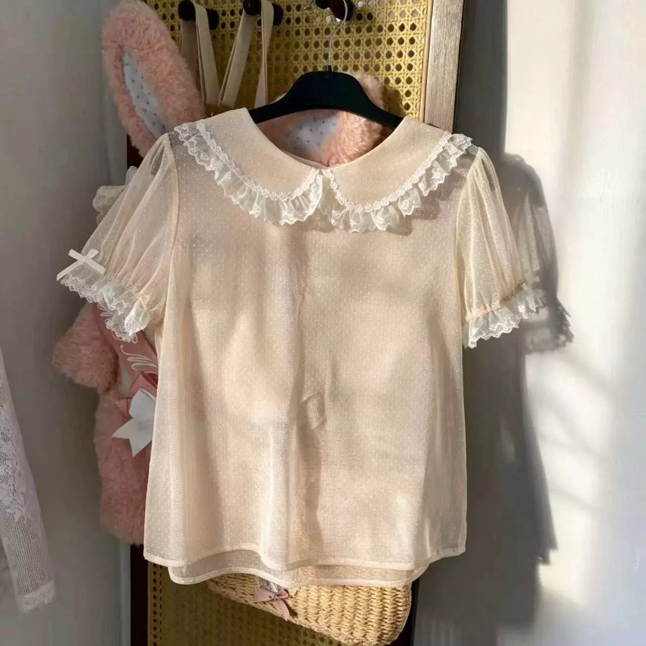 Sweetheart Dream Machine - Mist Shadow - Dotted doll-collar blouse with lace trim