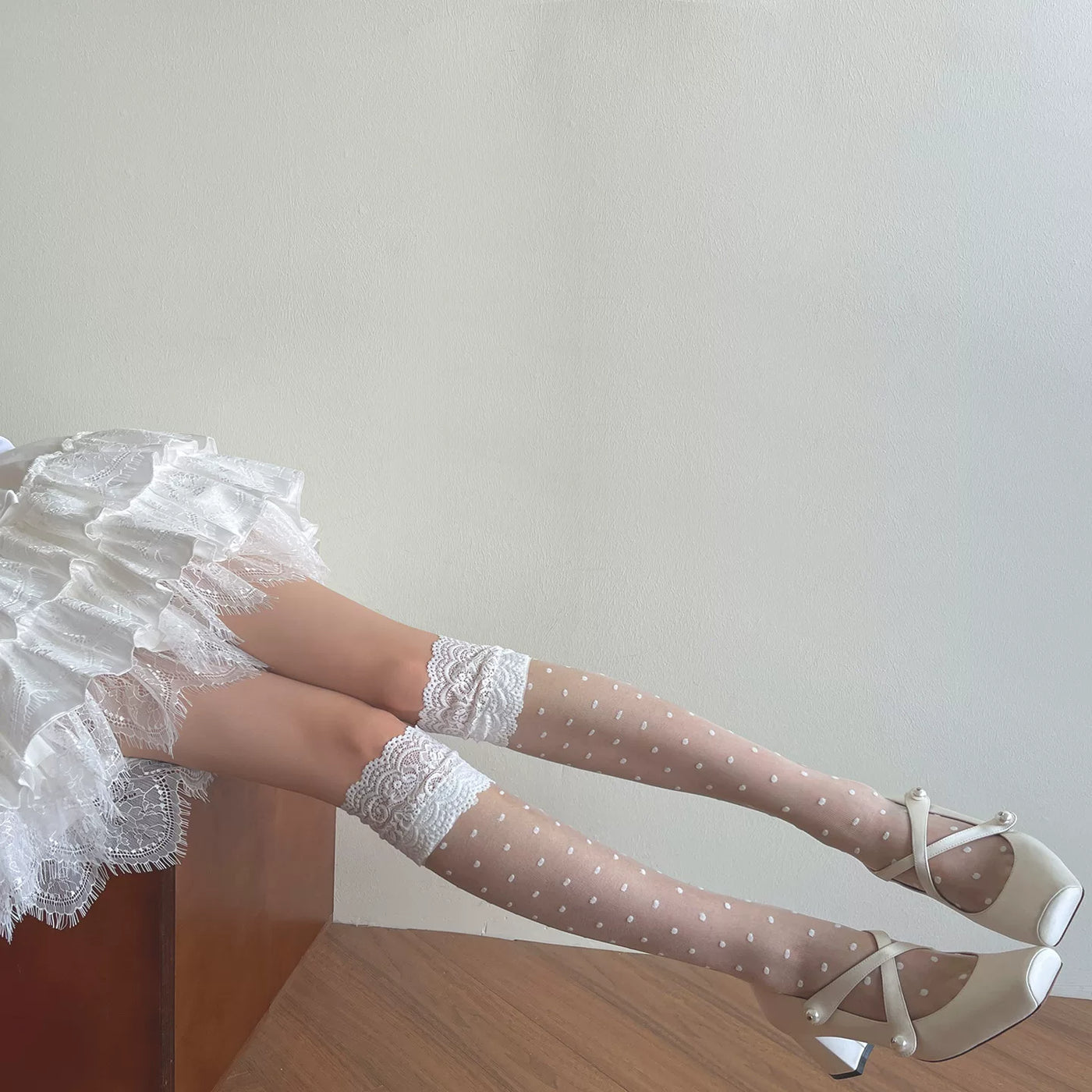 Sock Noble - Fresh Polka Dot - Lace-Trimmed Polka-Dot Mid-Calf Socks