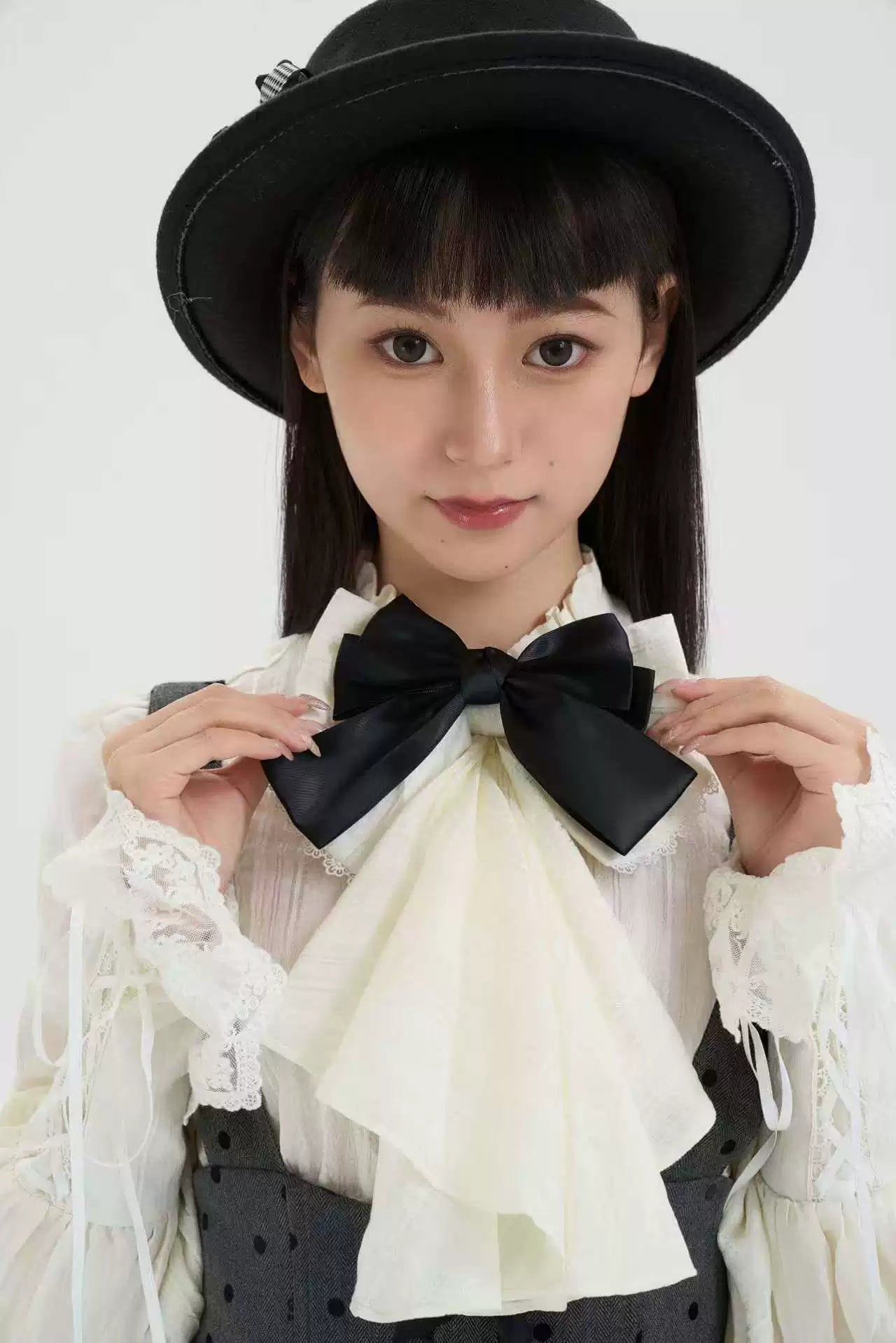 Thousand Wood - Chapter Seven - French-style Lolita set with a bow-front blouse and full skirt