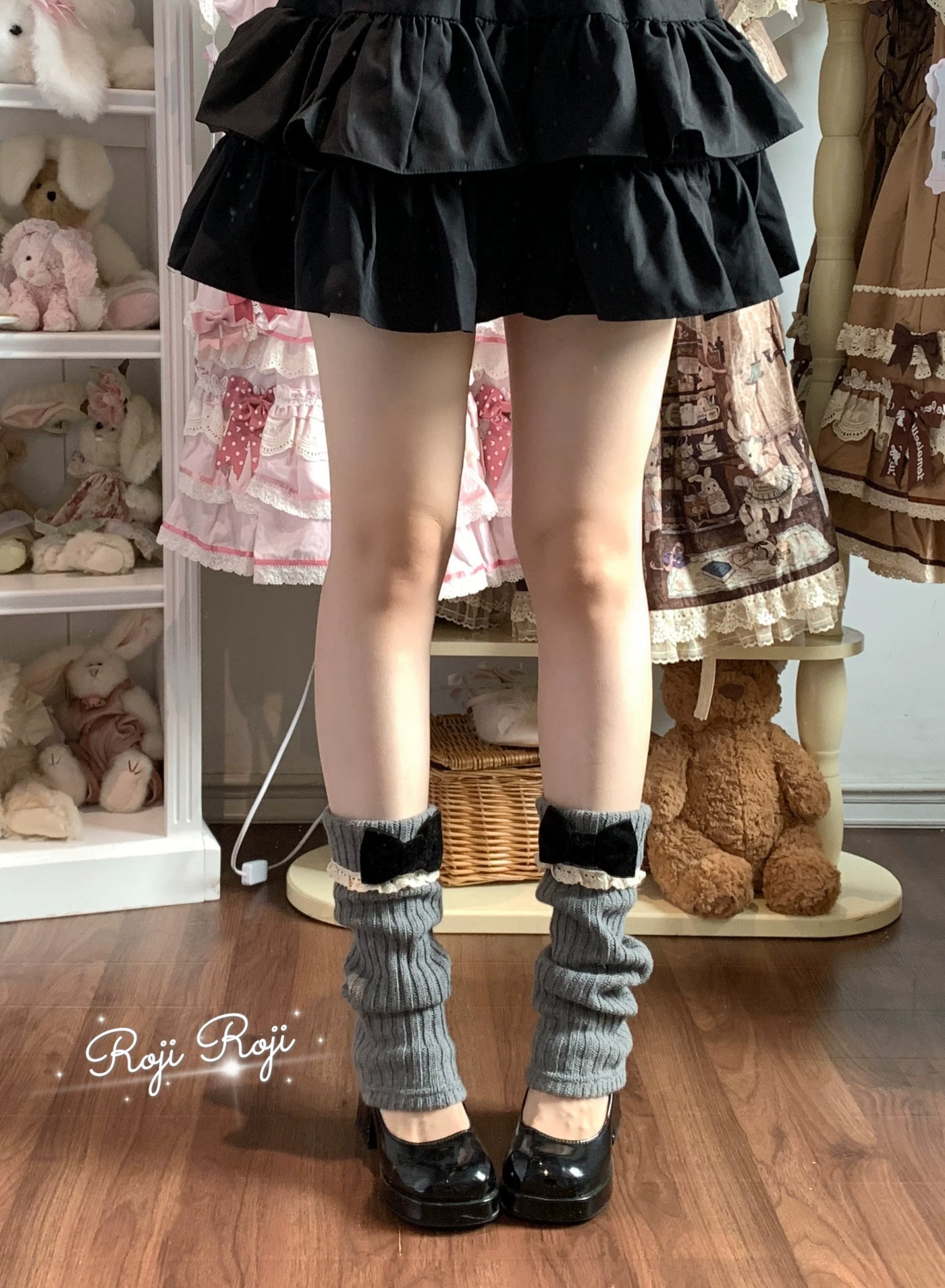 Roji Roji - Flared-Hem Lolita Leg Warmers - Velvet Bows Socks