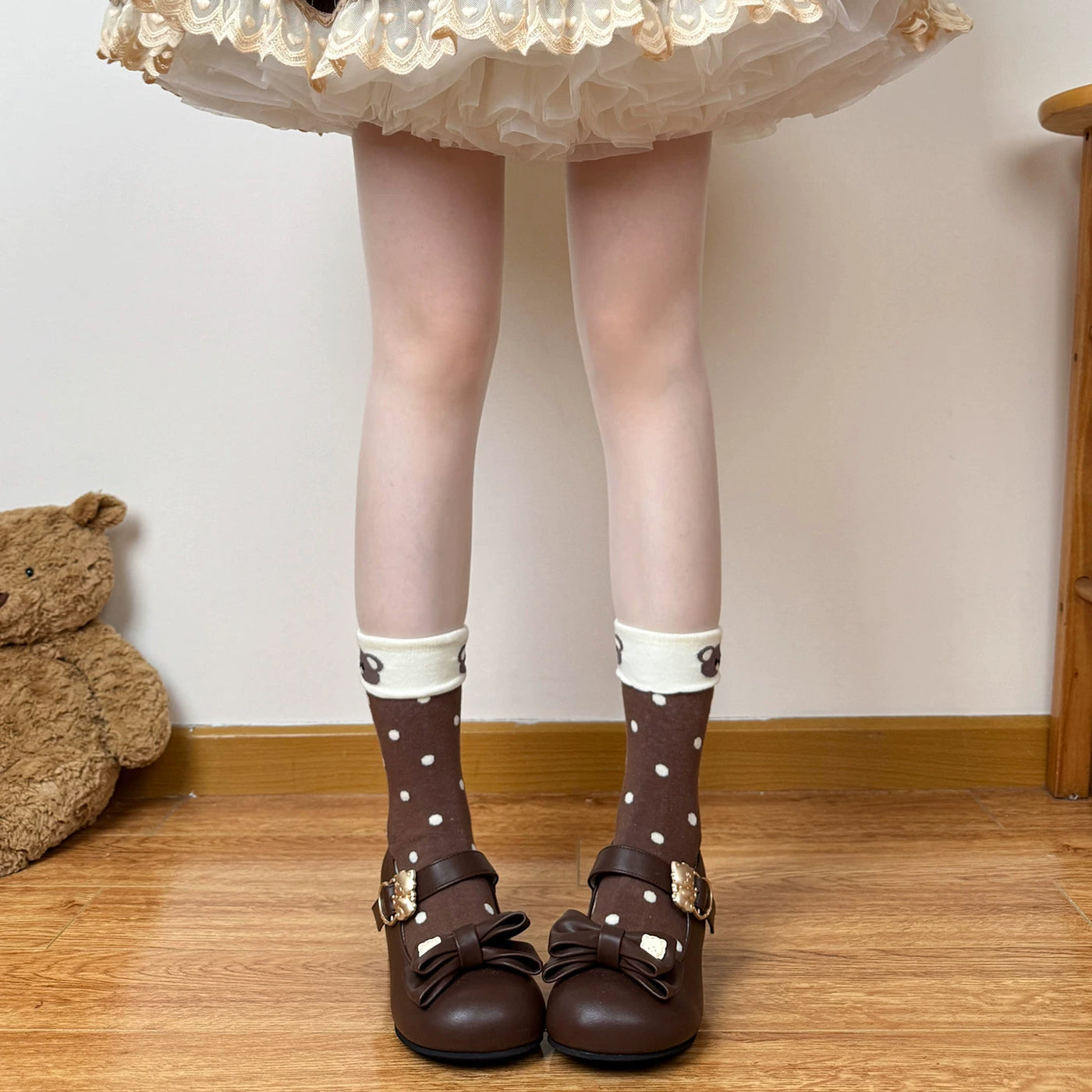 Chubby Bear Tales - Baguette Little Bear - Mid-calf socks with bear motifs and bow details