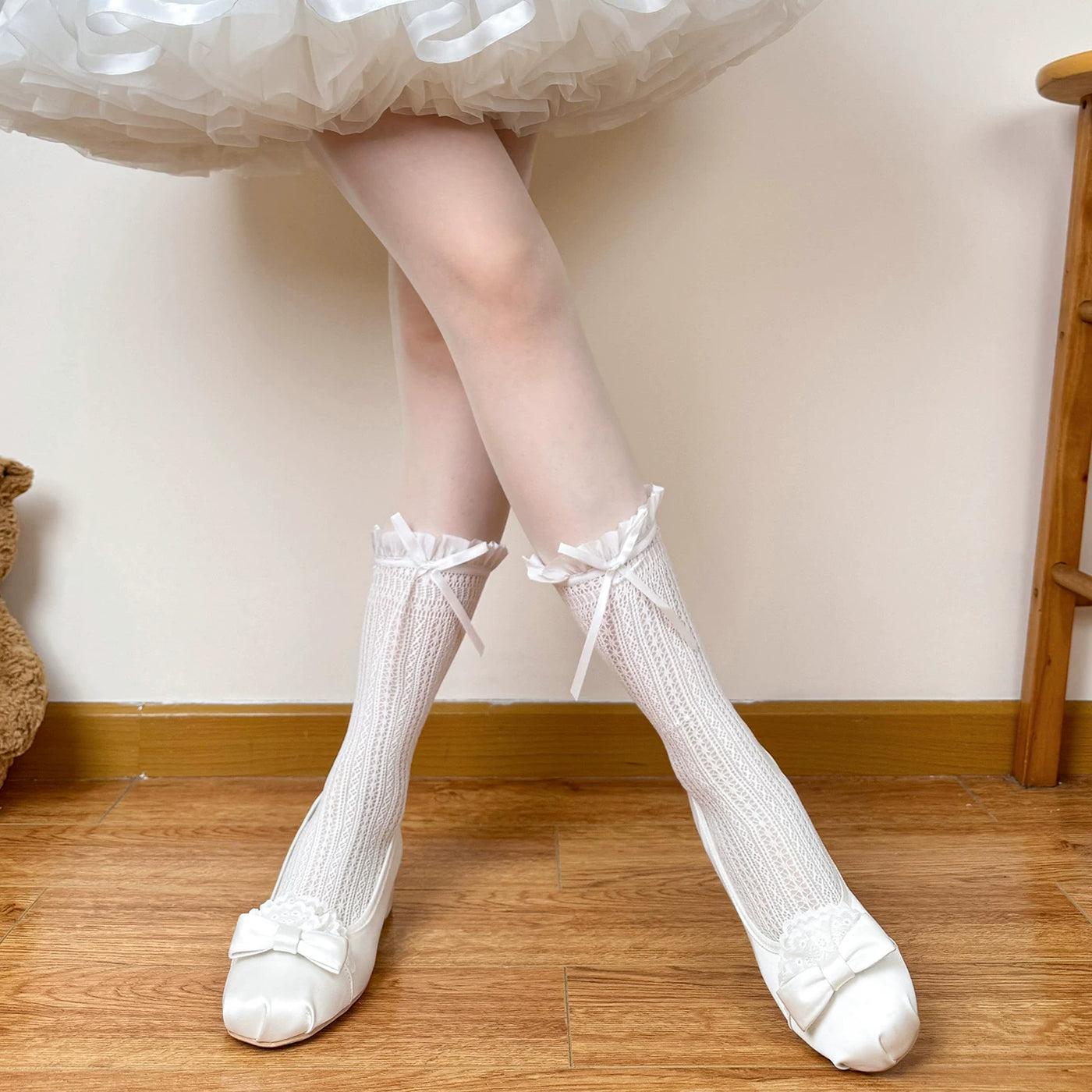 Chubby Bear Tales - Creamy Blossoms - Socks with lace, ruffle edging and bows