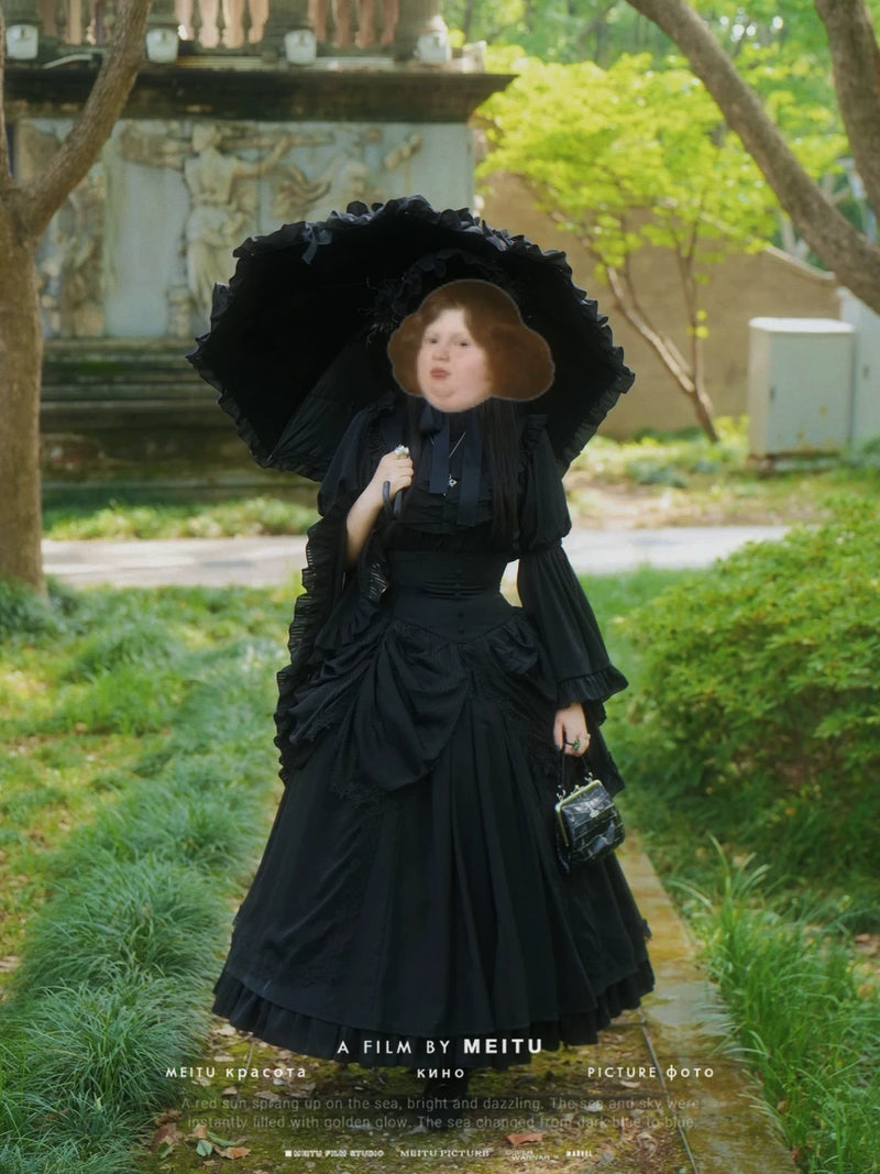 Independent Brand - Gothic Tiered Pagoda Lolita Parasol - product image 5