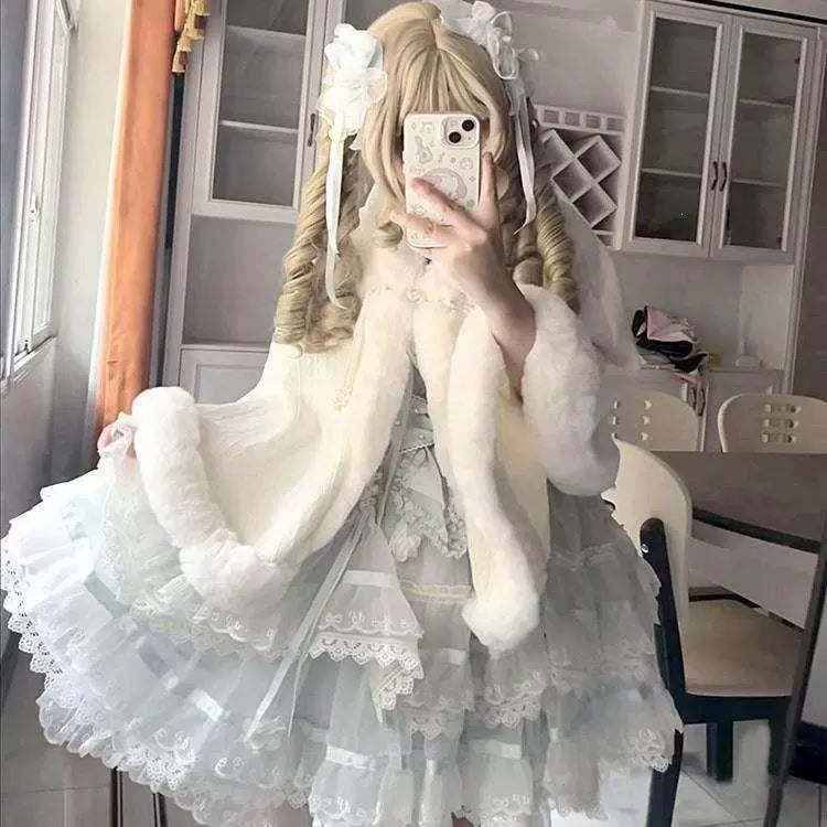 Sweetheart Dream Machine - Winter Plush Shawl - One-size plush cape with a solid-colour finish