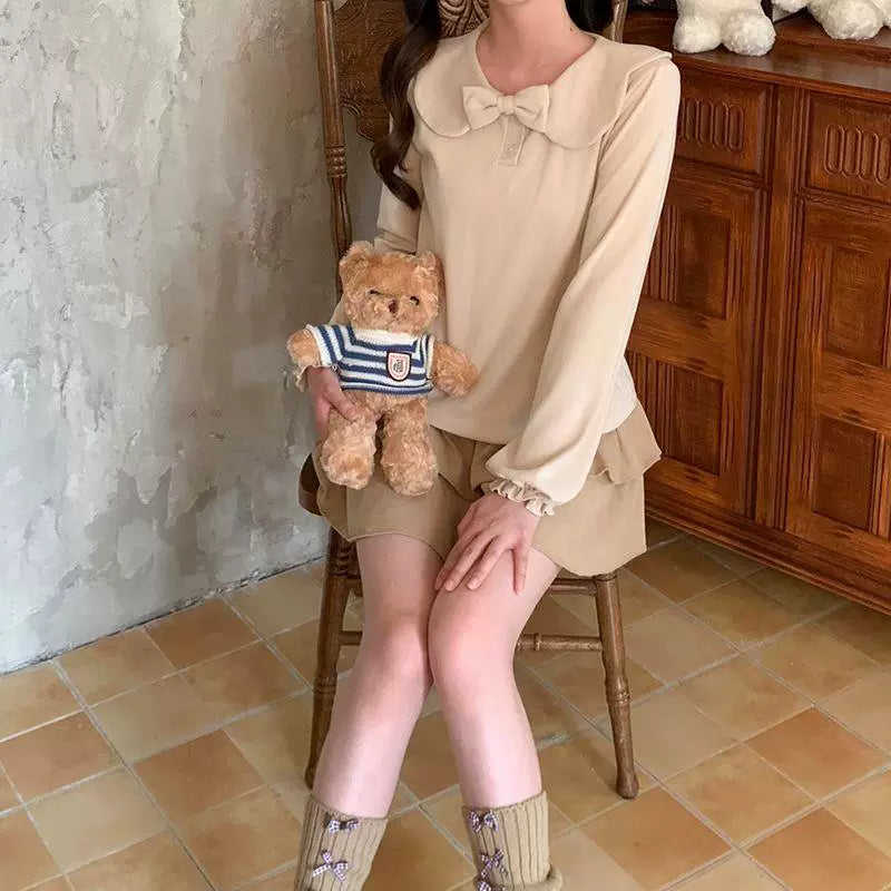 Apricot Sweet Lolita long-sleeve undershirt with scalloped doll collar