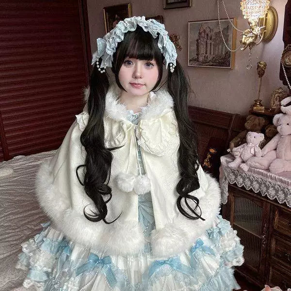 Sweetheart Dream Machine - Lace Heart Cape - Shawl with Lace-Neckline or Heart Styling