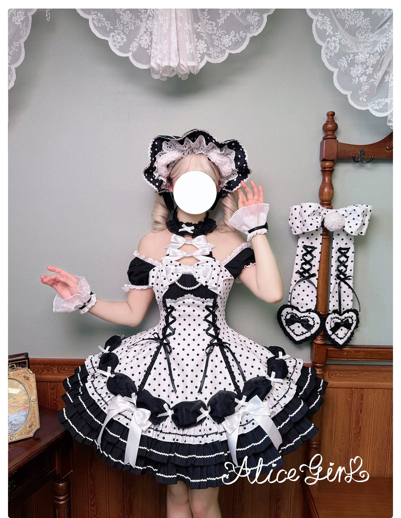 Alice Girl - Old School Lolita Halter Neck OP - Dress, Polka Dot Accent OP Dress