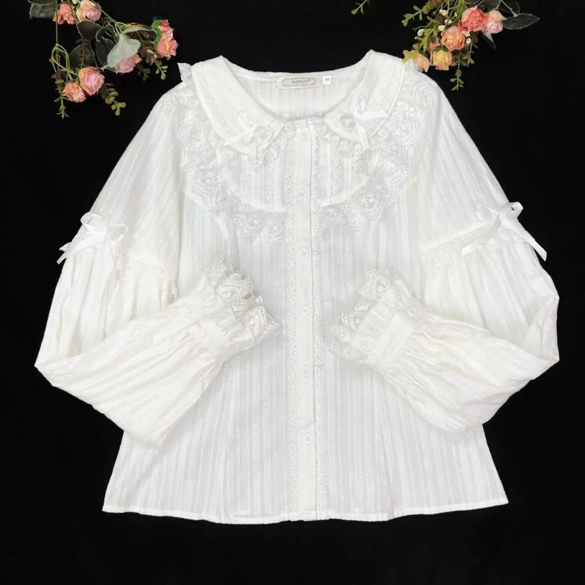 Sweetheart Dream Machine - Lace Collar - Cotton blouse with a Peter Pan collar