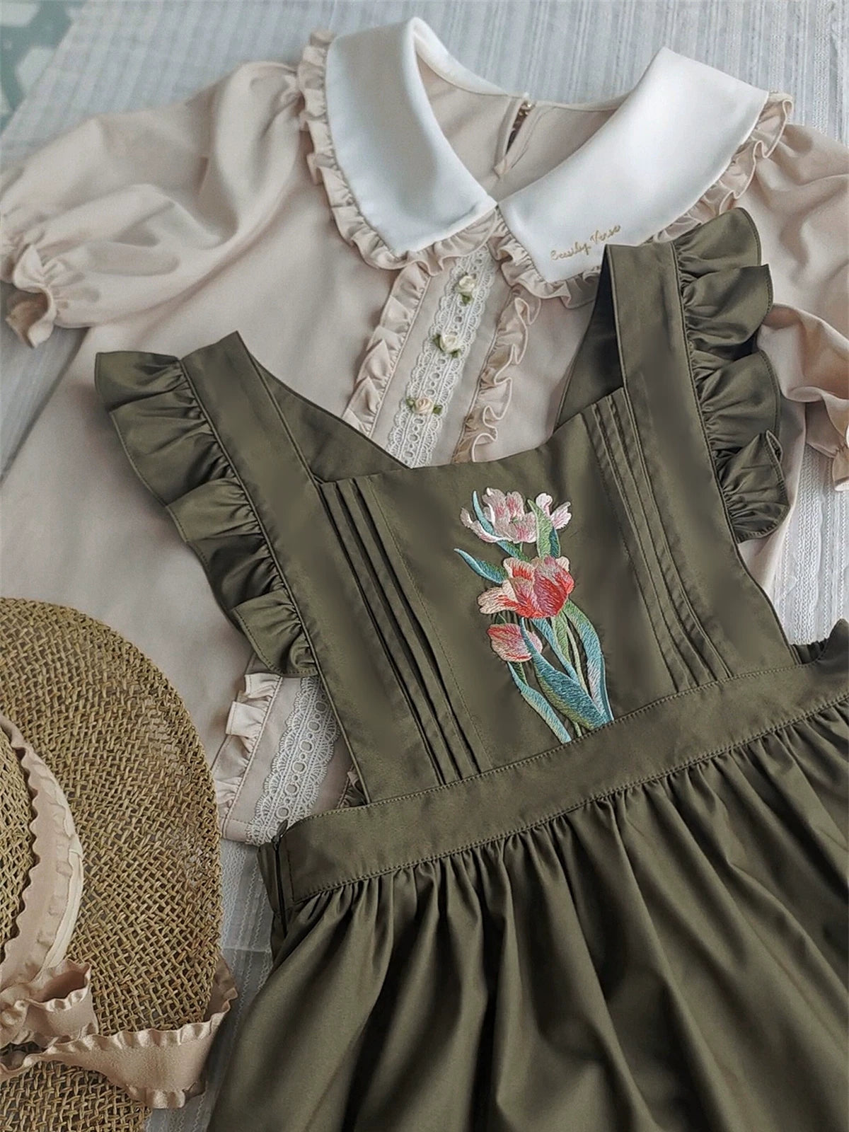 Little Gardener - Embroidered Blouse and Adjustable JSK Set - detail view 3