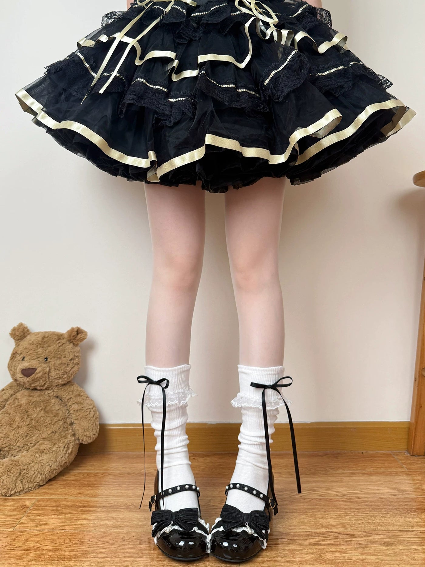 Chubby Bear Tales - Cream Ballet - Lightweight Calf Scrunch Socks with Lace Cuffs