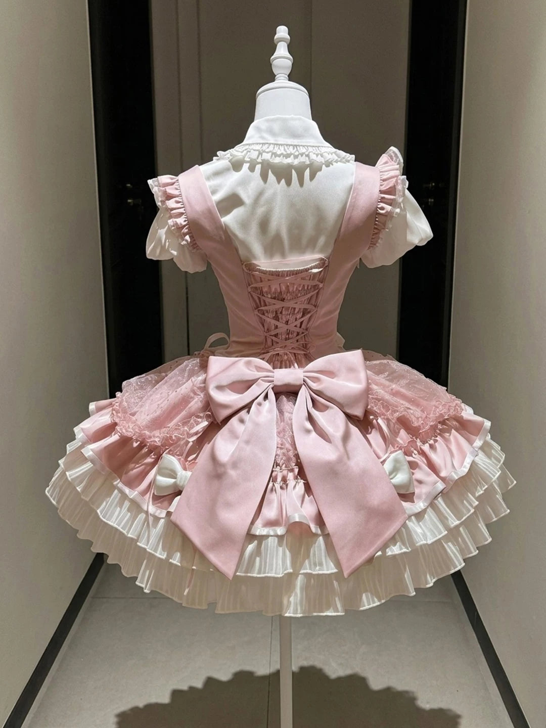 Creamy - White Pink Heartbeat - Short-Sleeve Blouse and Bustier Skirt Set with Large Bow and Sash