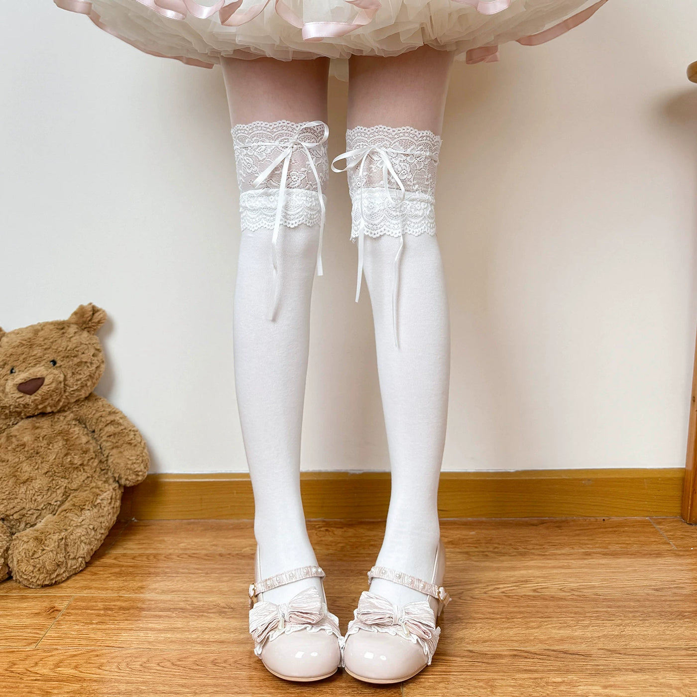 Chubby Bear Tales - Cream Ballet - Socks with lace cuffs and ribbon ties in three lengths