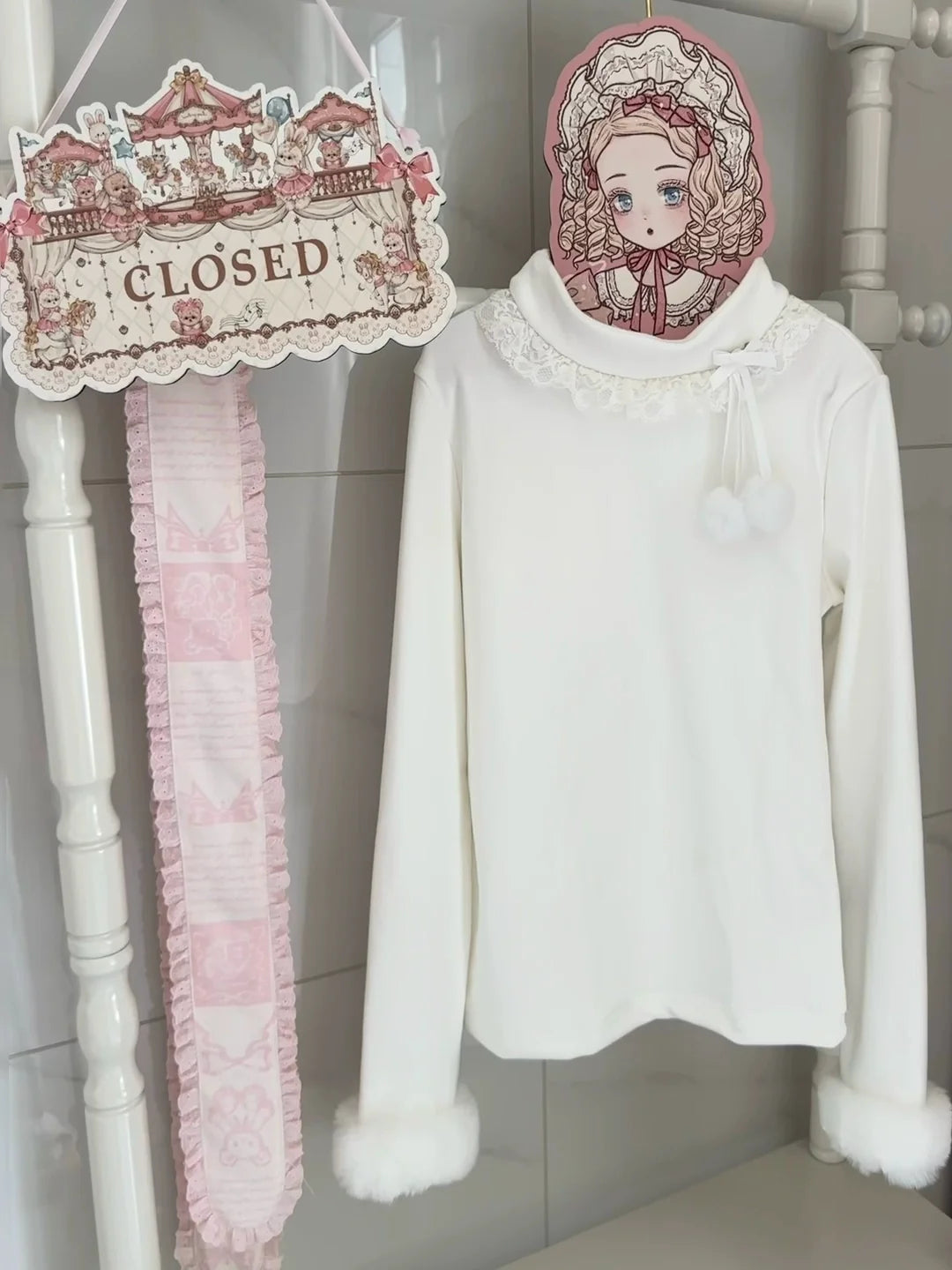 Cat Upon Cat - Little Pom-Pom - Long-Sleeve Inner Top with Lace Collar - product detail