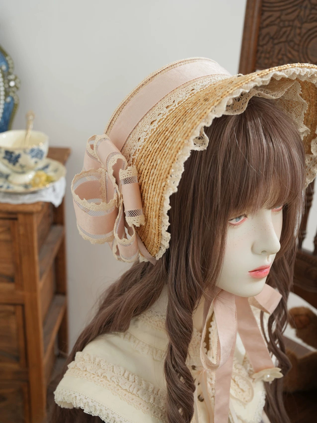 Star Box - Old Summer Shadow - Straw Bonnet with a Lace-Trimmed Brim