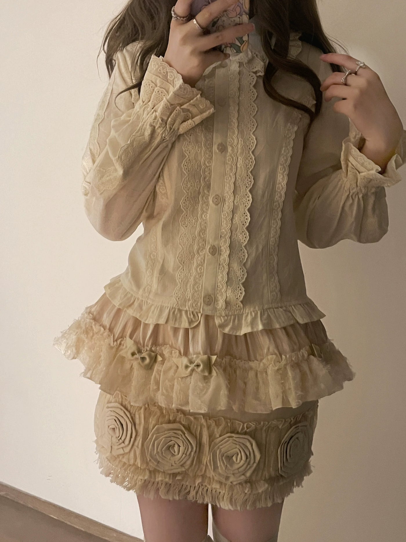 MIST - Lily - Kawaii Lolita blouse with a doll collar and lace bubble sleeves - product detail 7