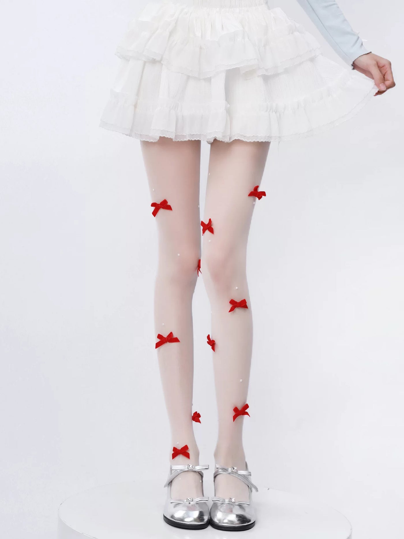 Fantasy Doll - Pearl Bow - Milk-White Pantyhose with Scattered Bows and Pearl Details