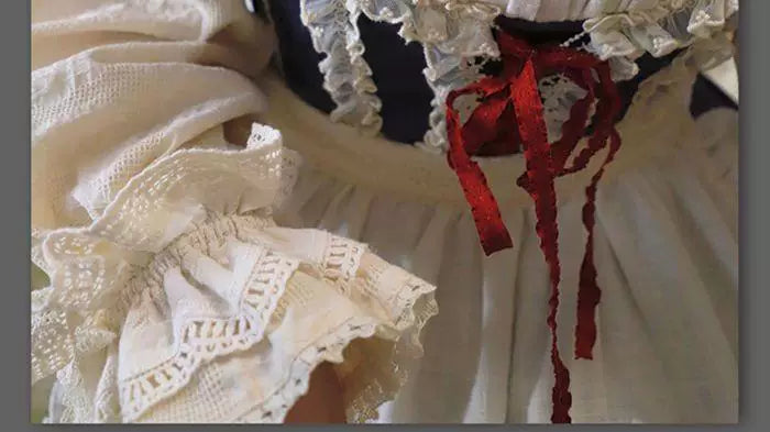 Sweetheart Dream Machine - Vintage Stand-Collar - Lace-Trimmed Blouse with Mid- or Long Sleeves