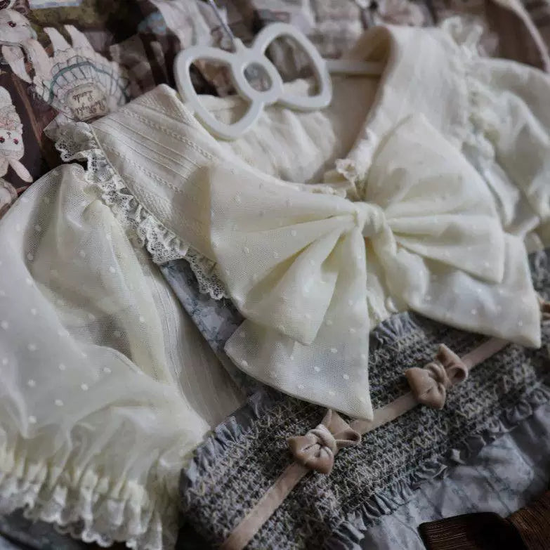 Sweetheart Dream Machine - Milky Puff - Cotton Inner Layer with a Lace-Trimmed Peter Pan Collar