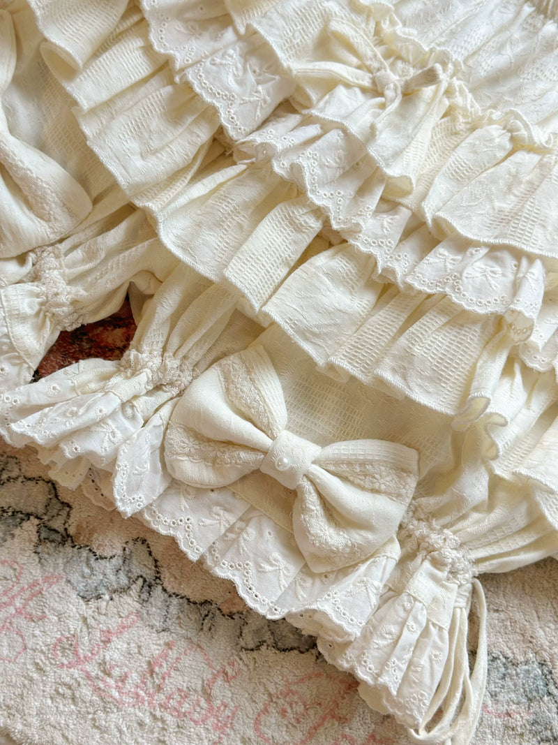 Jelly Girl - Layered Lace Bloomers - White or Beige Cotton Pumpkin Bloomers with Lace Ruffles