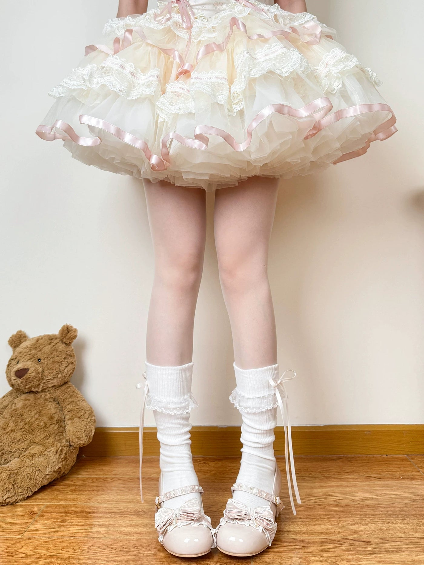 Chubby Bear Tales - Cream Ballet - Lightweight Calf Scrunch Socks with Lace Cuffs