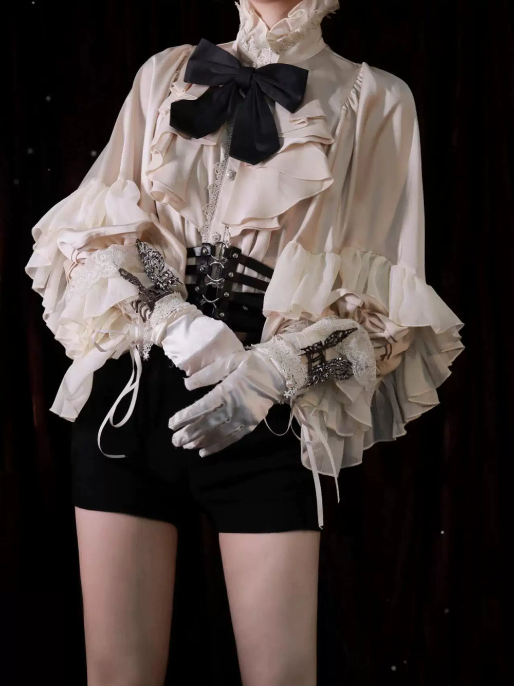Natural-tone ruffled Lolita blouse with batwing sleeves in black-and-white styling