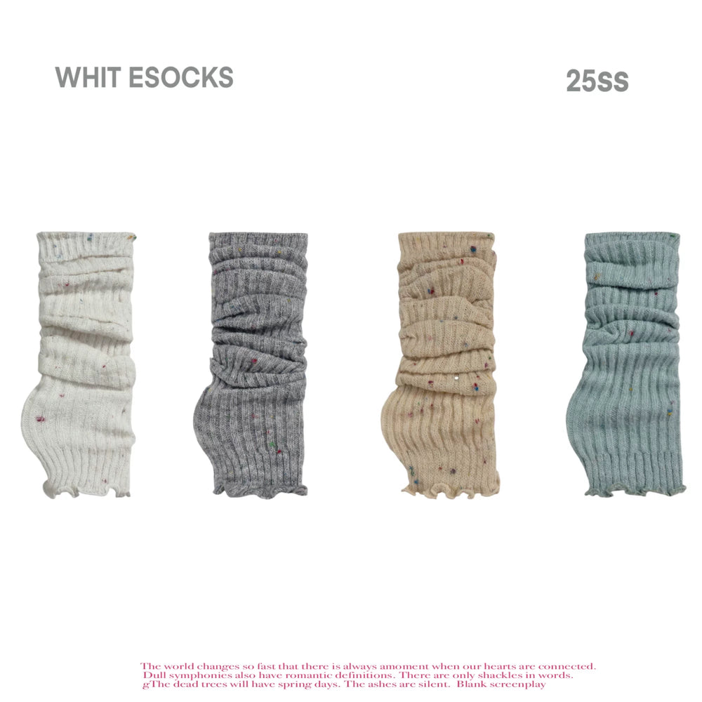 Ribbed knit polka dot leg sleeve with slouchy stackable fit