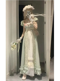 Cremig – Grüner Palast – Blassgrünes Empire-Kleid mit Puffärmeln - Kleid / S