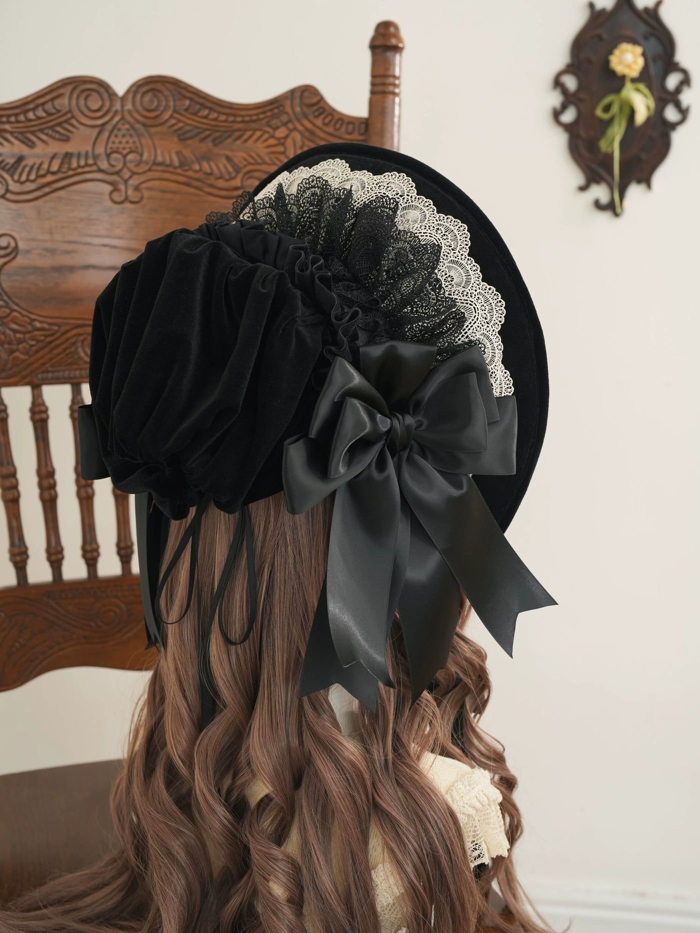 Star Box - ChevalDoll - Velvet Bonnet with Lace Trim