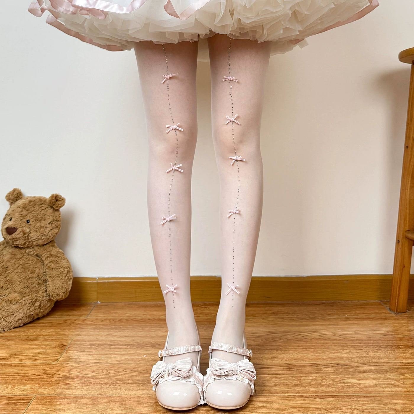 Chubby Bear Tales - Ballet White Collection - One-Size Stockings with Bow and Pattern Variants