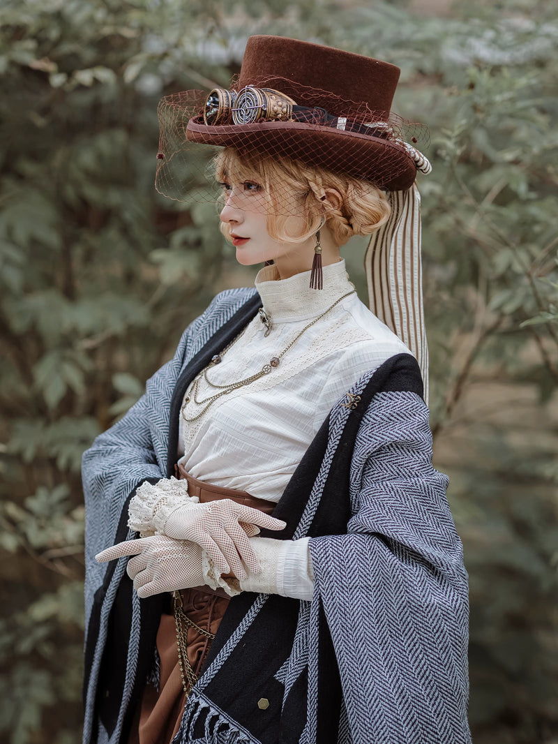Steam Continent Victorian off-white lace mesh gloves - view 5