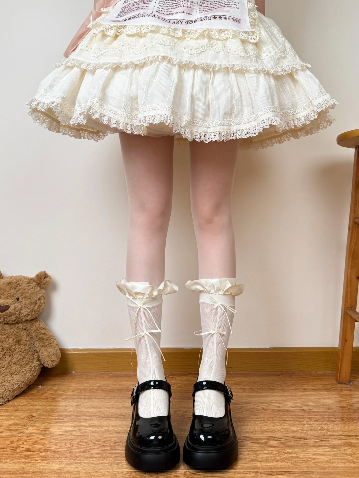 Chubby Bear Tales - Cream Bow Collection - Lace Socks with bow details