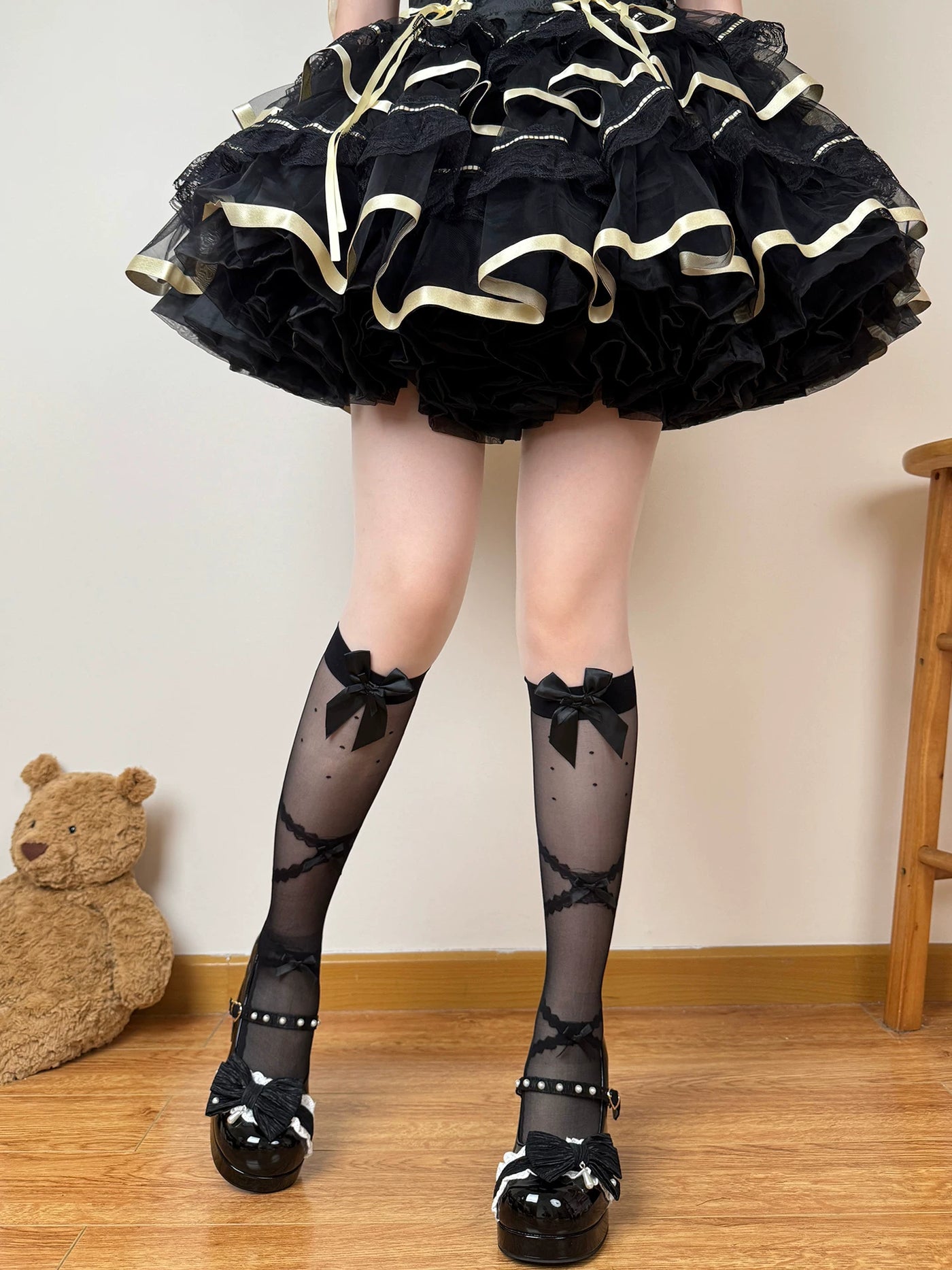 Chubby Bear Tales - Love Letter Ballet - Mid-Calf Socks with Lace and Bow Details