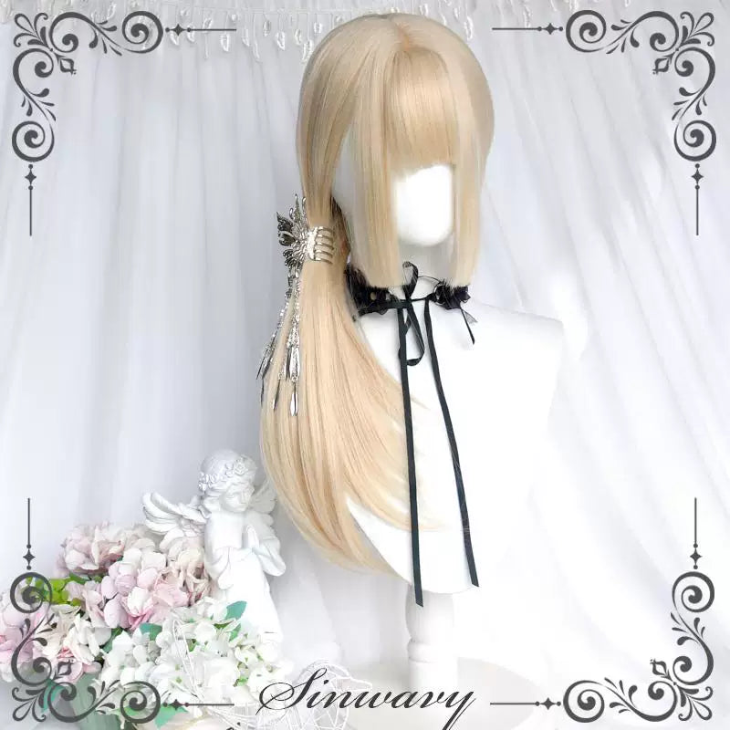Cream-beige blunt princess-cut Lolita wig - view 3
