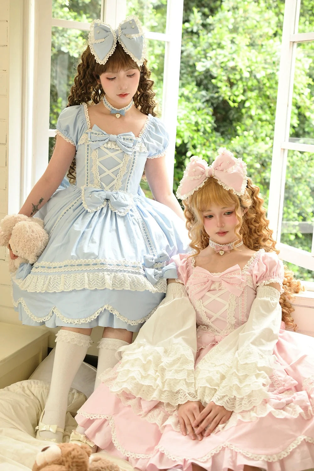 Miss Point - Vintage Petal Rabbit - Old School Lolita OP Cotton Dress, Petal-Shaped Hem