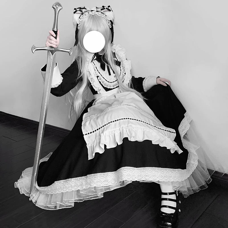 Moon Lily - Black Cat Butler 2.0 - Black-and-White Maid Lolita Dress with Lace Bib – detail view 3