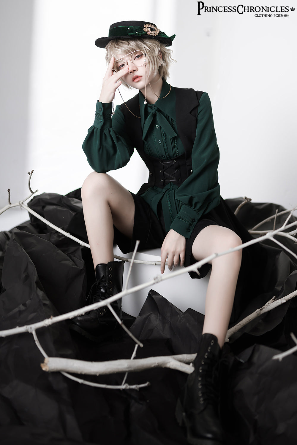Princess Chronicles - The Night Prelude - Medieval Ouji Lolita Long Vest