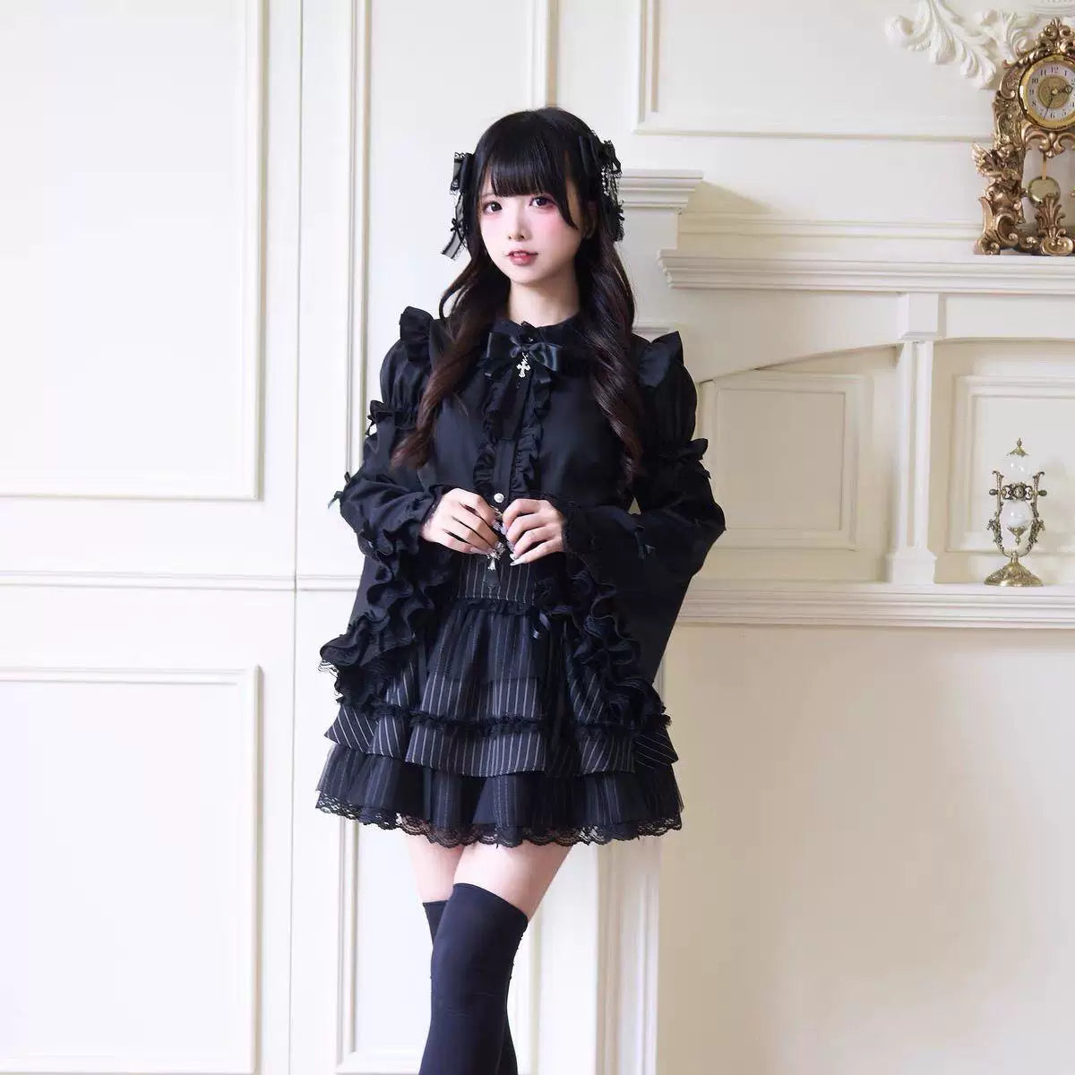 Sweetheart Dream Machine - Night Sparrow - Gothic Lolita blouse with princess sleeves