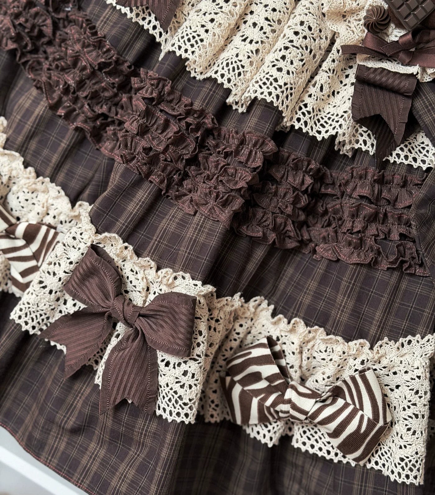 Eye Of White Crow - Chocolate Plaid - Kawaii Lolita JSK dress with layered ruffles - product detail 5