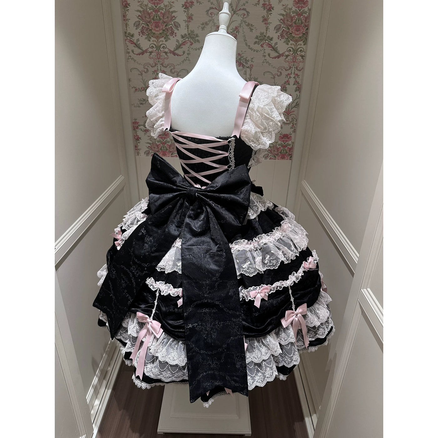 Sugar Girl - Satin Gift Box - Sweet Lolita JSK Dress, Bows and Layered Lace