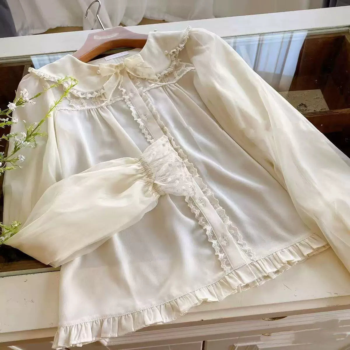 Sweetheart Dream Machine - Pearl Bow Collar - Long-Sleeve Blouse with Lace Trim