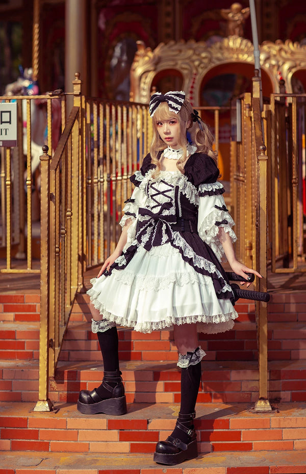 Infanta - Old-School Doll - Black & White Lolita OP