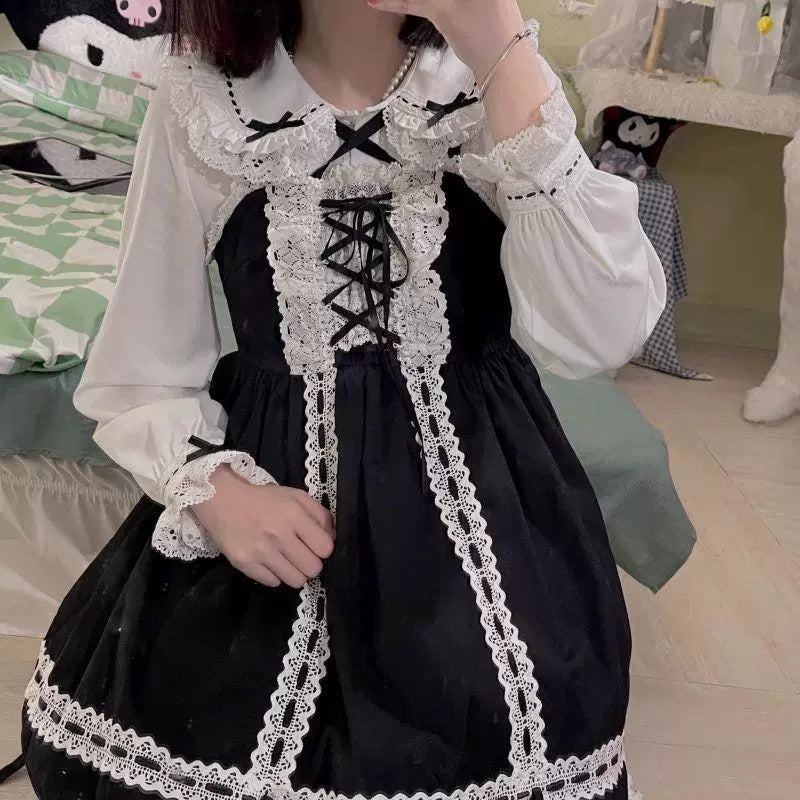 Sweetheart Dream Machine - Vintage Doll - Short-Sleeve Blouse with Lace Doll Collar