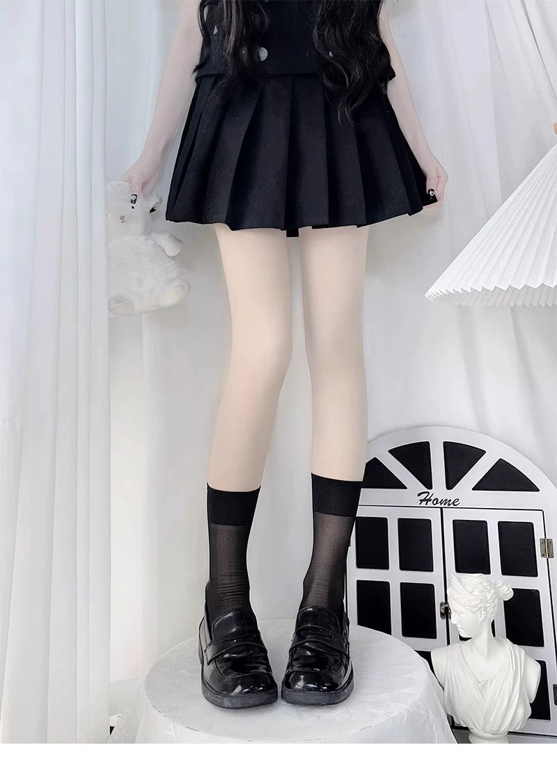 Floral Milk Cat - Sheer Basic - Plain Sheer Mid-Calf Socks in White and Black