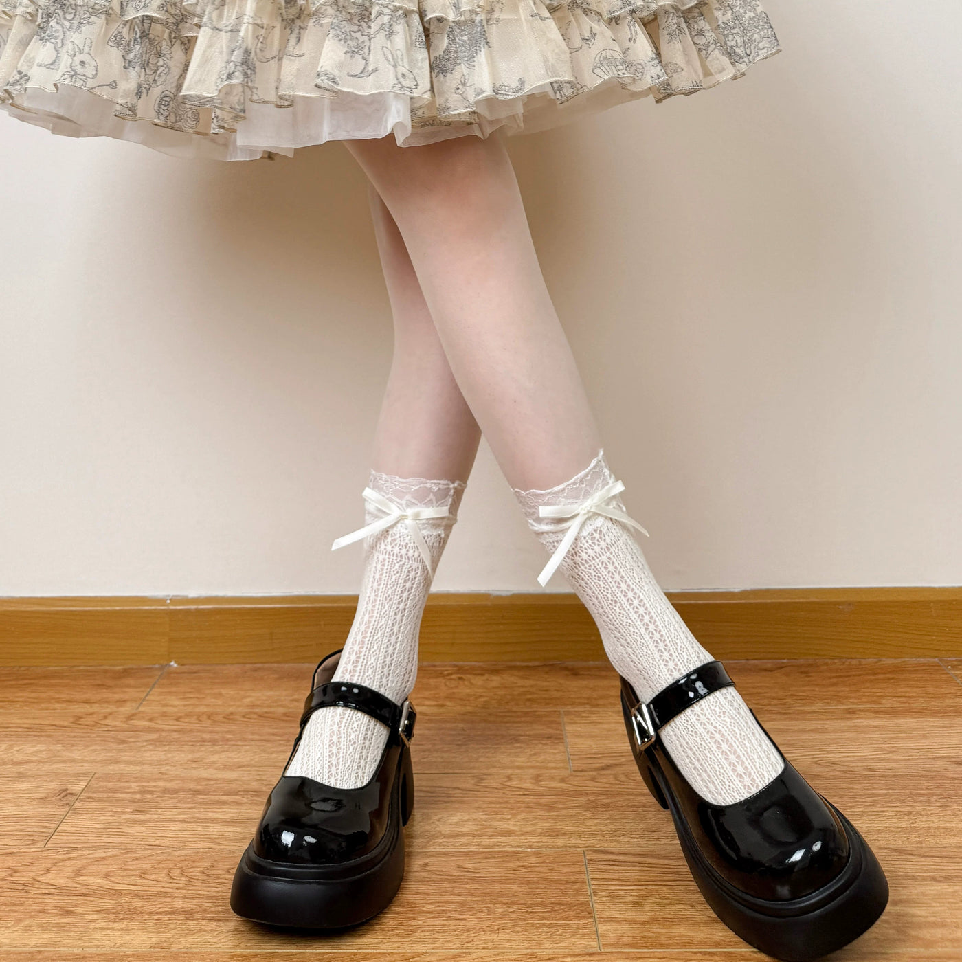 Chubby Bear Tales - Japanese Lace Bow - Openwork Lace Mid-Calf Socks with Bow